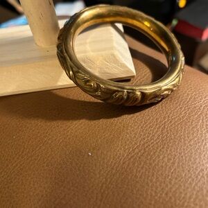 Elegant Gold-Tone Bangle Bracelet